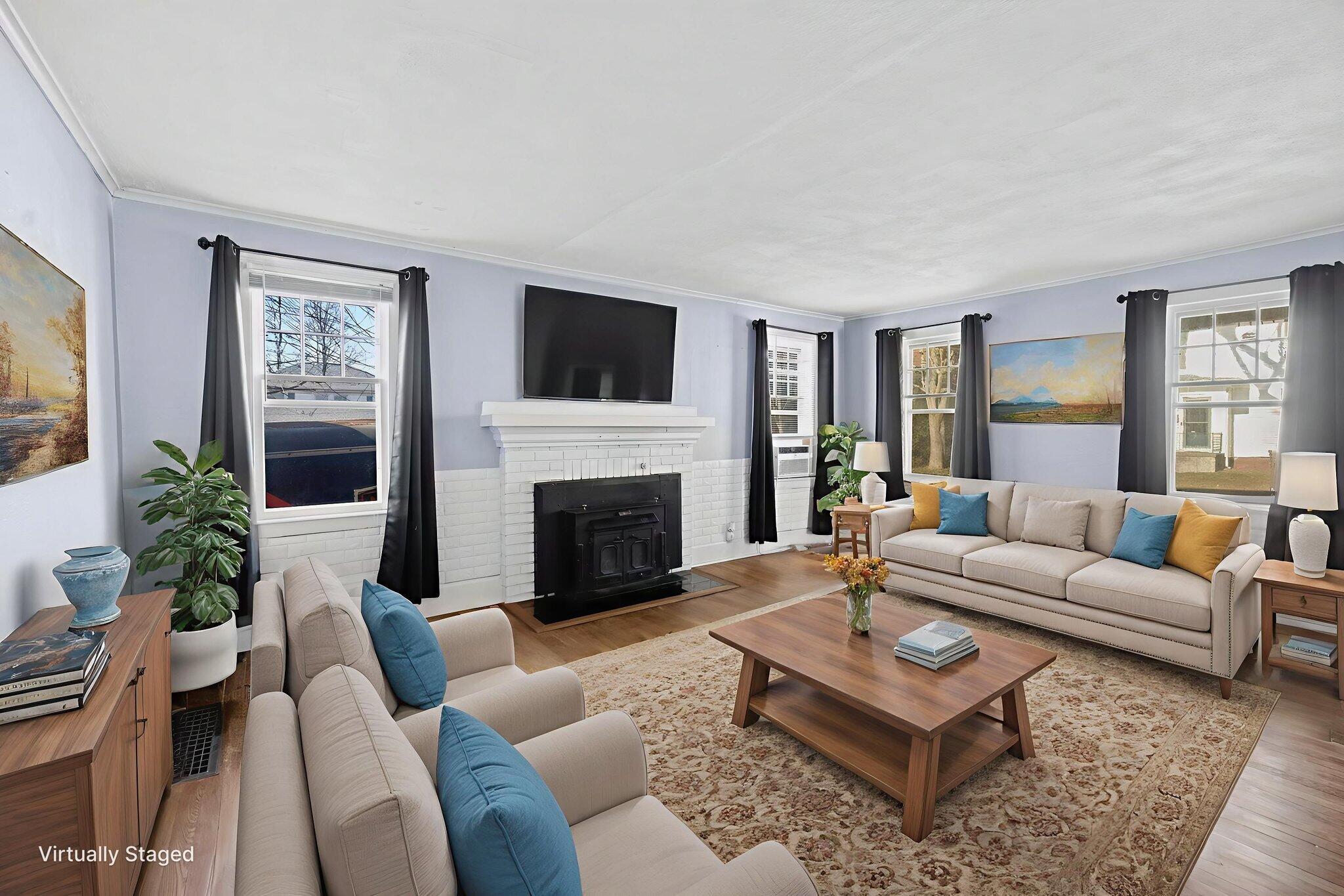 718 Regent Street Niles, MI 49120 - Photo 4 of 20 4-web-or-mls-AH6A2707DN virtually staged