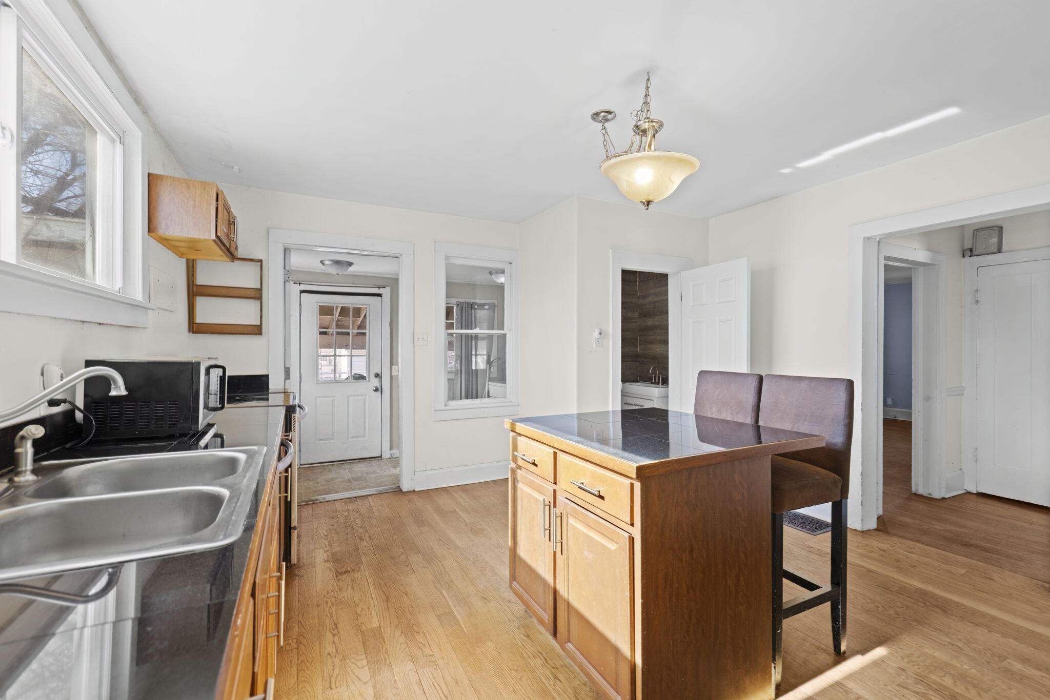 718 Regent Street Niles, MI 49120 - Photo 8 of 20 8-web-or-mls-AH6A2734DN