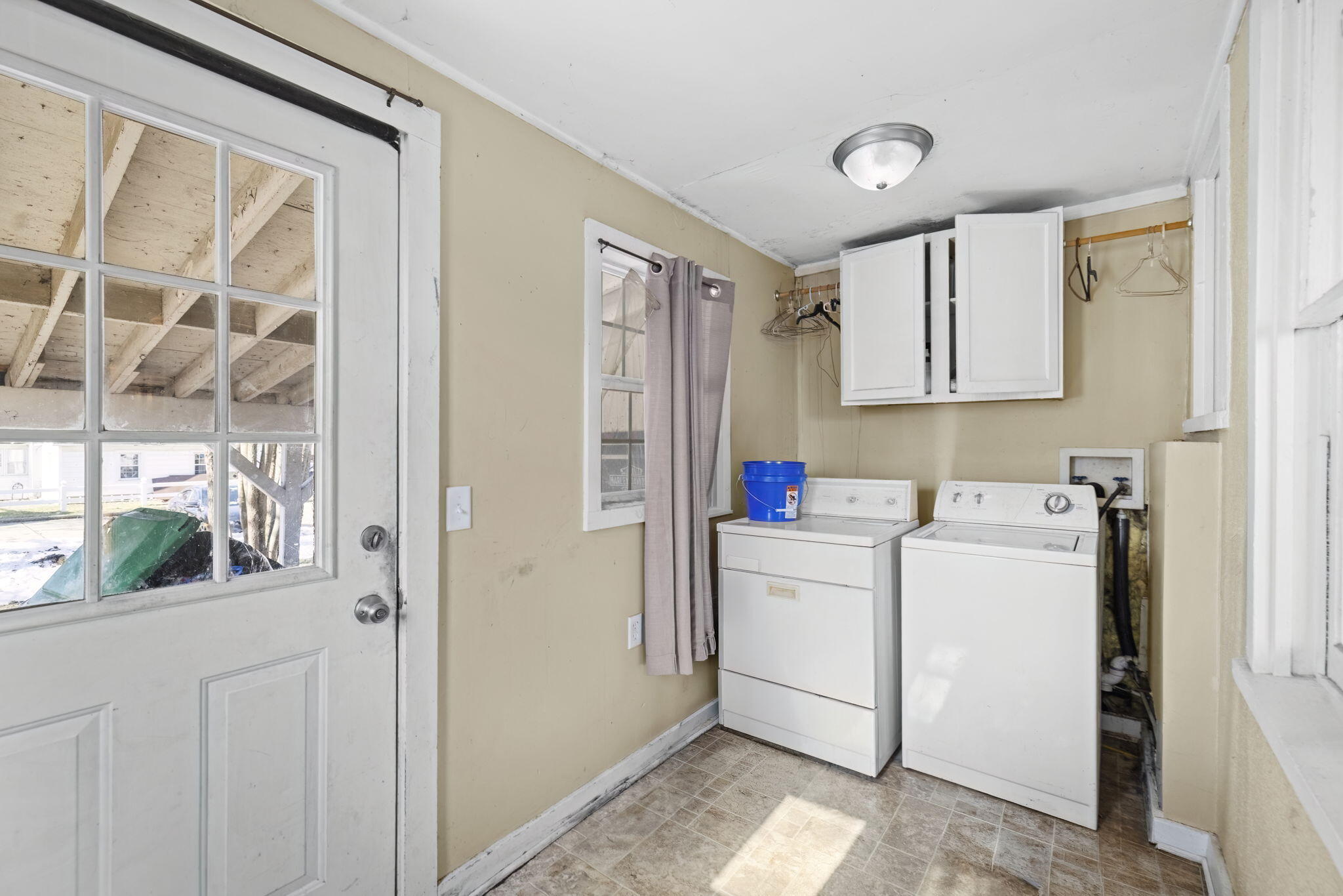 718 Regent Street Niles, MI 49120 - Photo 9 of 20 9-web-or-mls-AH6A2731DN