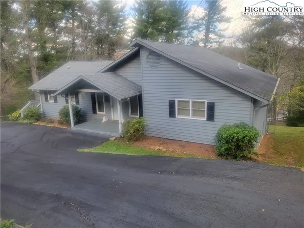 $479,500 | 488 Meadow View Road, Glade Valley, NC 28627