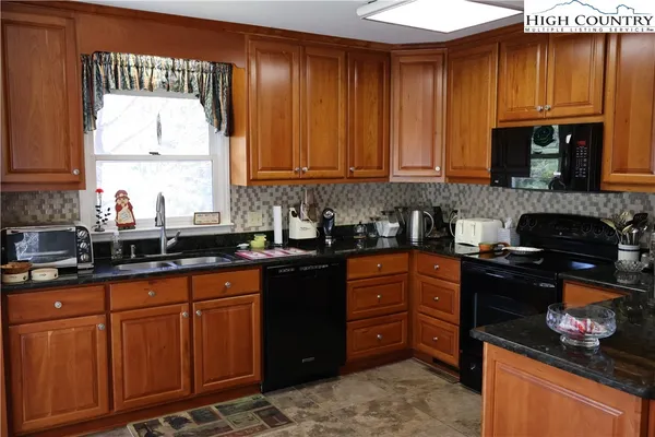 $479,500 | 488 Meadow View Road, Glade Valley, NC 28627