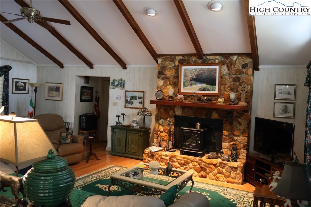 488 Meadow View Road Glade Valley, NC 28627 - Photo 9 of 20