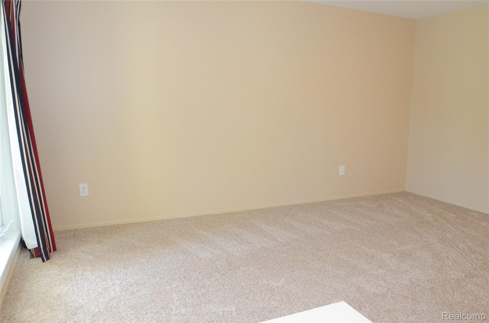 43077 Avon Road Canton, MI 48187 - Photo 16 of 52 DSC_8905.JPG