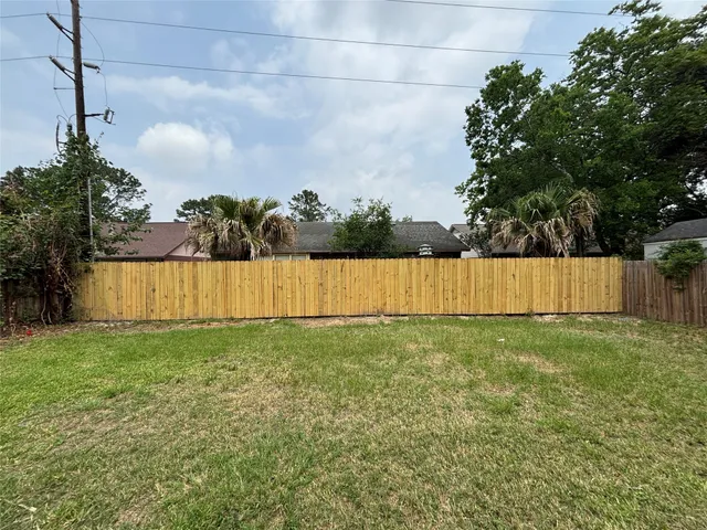 $184,950 | 5506 Cactus Forest Drive, Houston, TX 77088