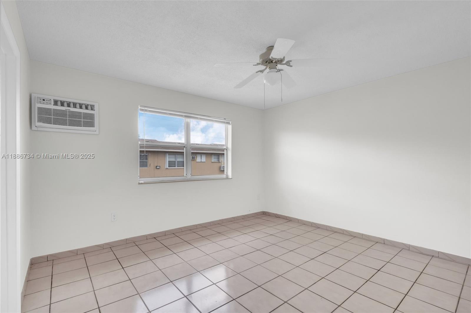 1154 West 35th Street, Unit 224 Hialeah, FL 33012 - Photo 11 of 29