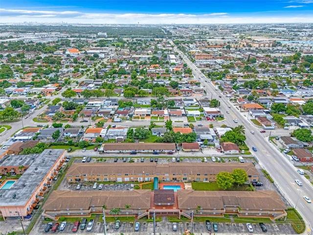 $1,800 | 1154 West 35th Street, Unit 224, Hialeah, FL 33012