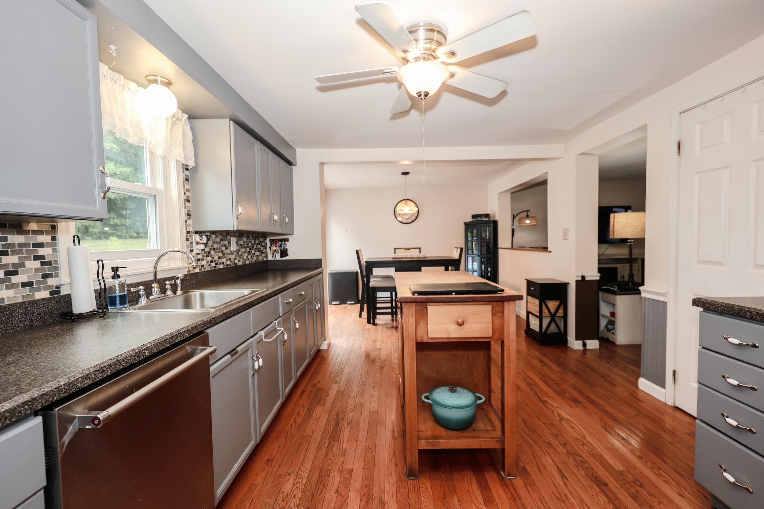 6 Concord Avenue Derry, NH 03038 - Photo 12 of 45