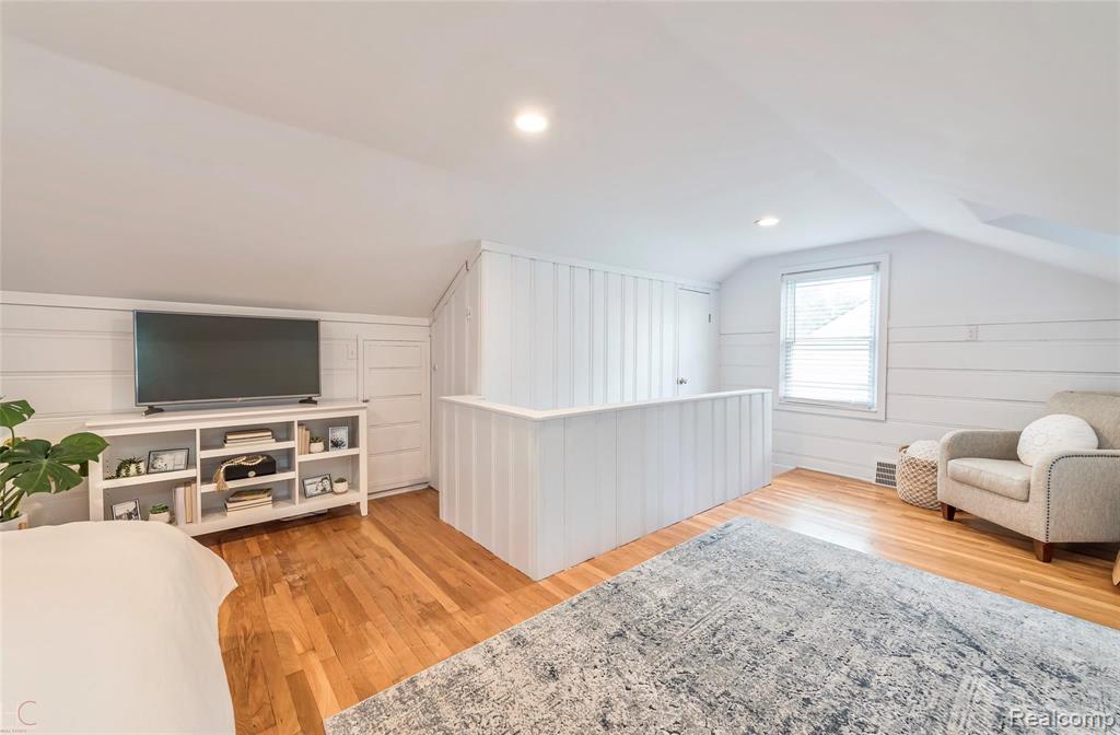 2940 Crooks Road Royal Oak, MI 48073 - Photo 11 of 20
