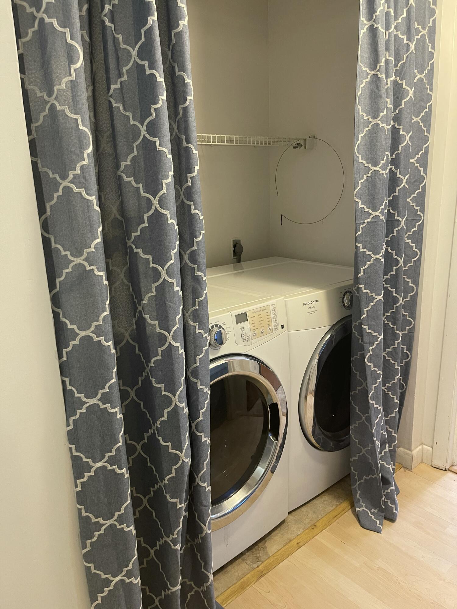 4918 Southeast Salvatori Road Stuart, FL 34997 - Photo 5 of 9 Washer/Dryer