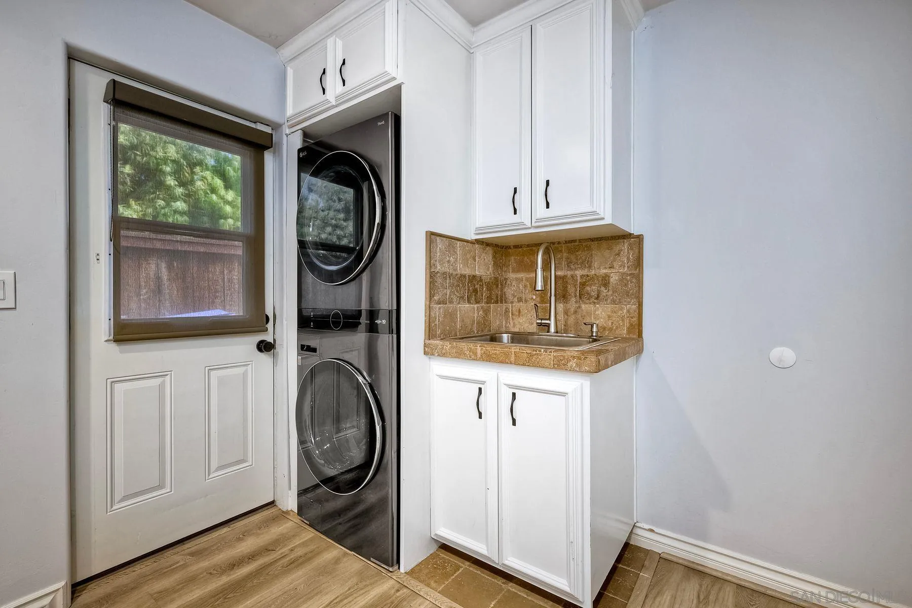 3511 Sitio Baya Carlsbad, CA 92009 - Photo 16 of 42 a view of washer and dryer