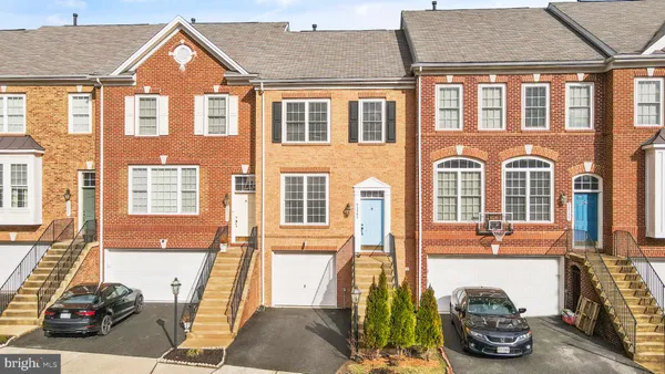 $3,300 | 21753 Ladyslipper Square, Ashburn, VA 20147