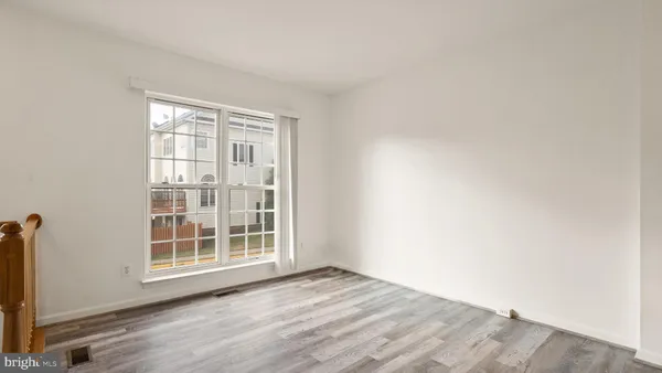 $3,300 | 21753 Ladyslipper Square, Ashburn, VA 20147