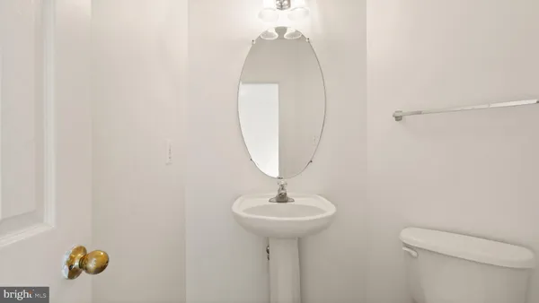 $3,300 | 21753 Ladyslipper Square, Ashburn, VA 20147