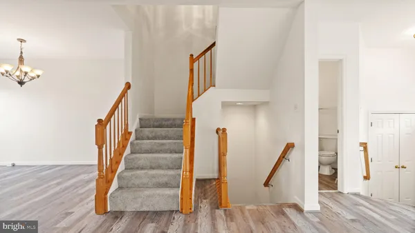 $3,300 | 21753 Ladyslipper Square, Ashburn, VA 20147