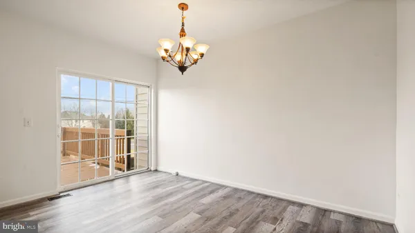 $3,300 | 21753 Ladyslipper Square, Ashburn, VA 20147