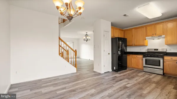 $3,300 | 21753 Ladyslipper Square, Ashburn, VA 20147