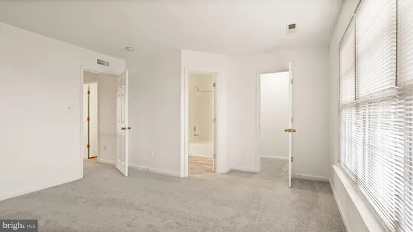 $3,300 | 21753 Ladyslipper Square, Ashburn, VA 20147