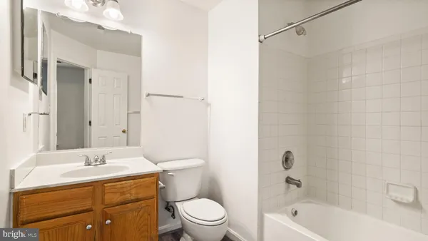 $3,300 | 21753 Ladyslipper Square, Ashburn, VA 20147