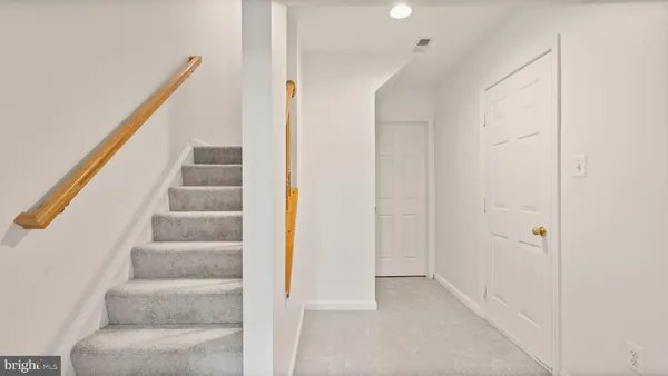 $3,300 | 21753 Ladyslipper Square, Ashburn, VA 20147