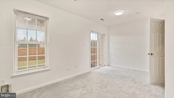 $3,300 | 21753 Ladyslipper Square, Ashburn, VA 20147