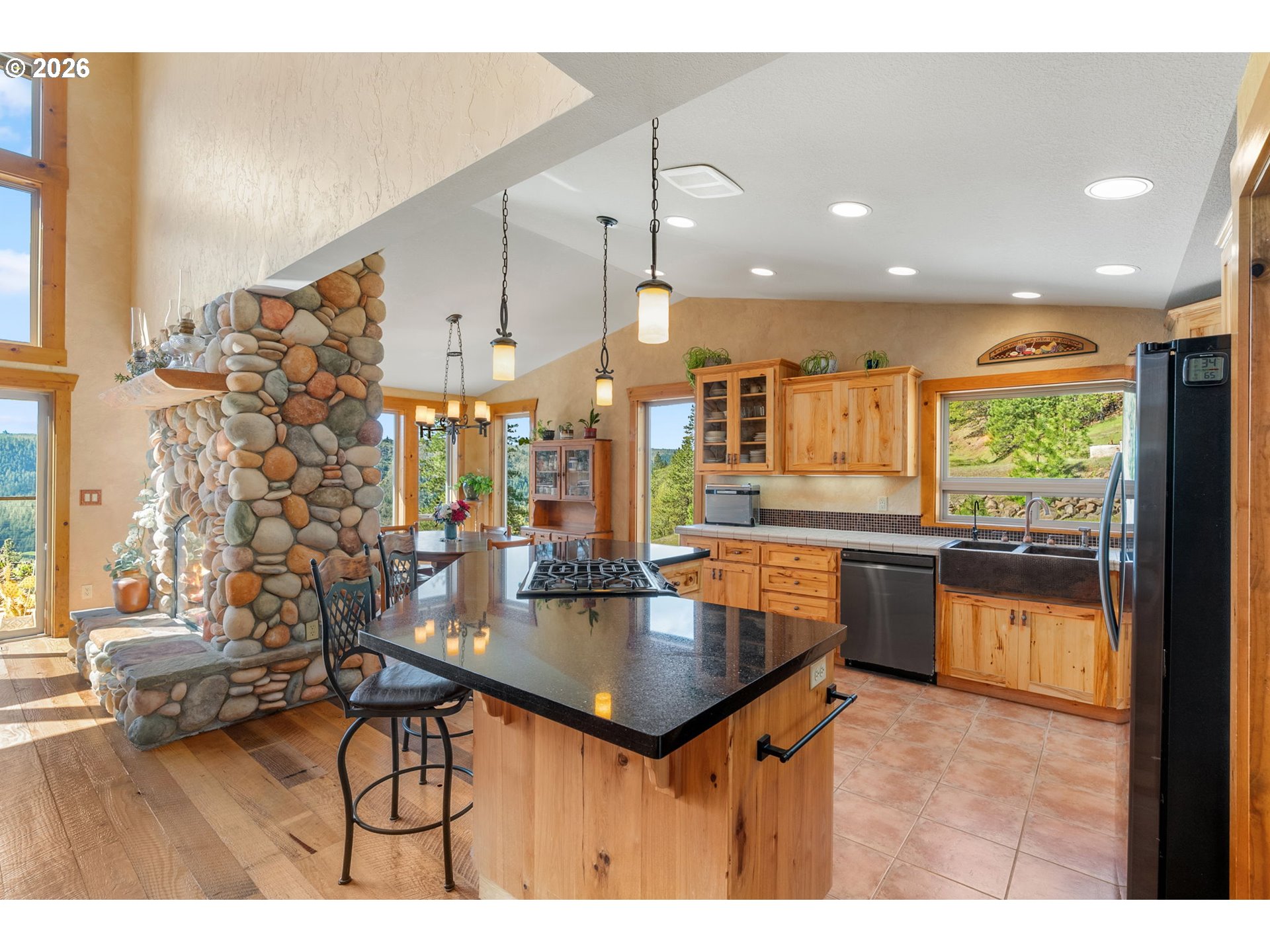 115 Wahkiacus Heights Road Wahkiacus, WA 98670 - Photo 10 of 48