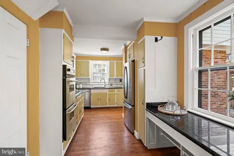 $1,359,000 | 4518 Western Avenue, Bethesda, MD 20816