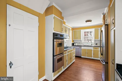 $1,359,000 | 4518 Western Avenue, Bethesda, MD 20816