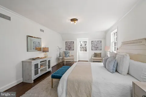 $1,359,000 | 4518 Western Avenue, Bethesda, MD 20816