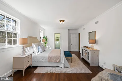 $1,359,000 | 4518 Western Avenue, Bethesda, MD 20816