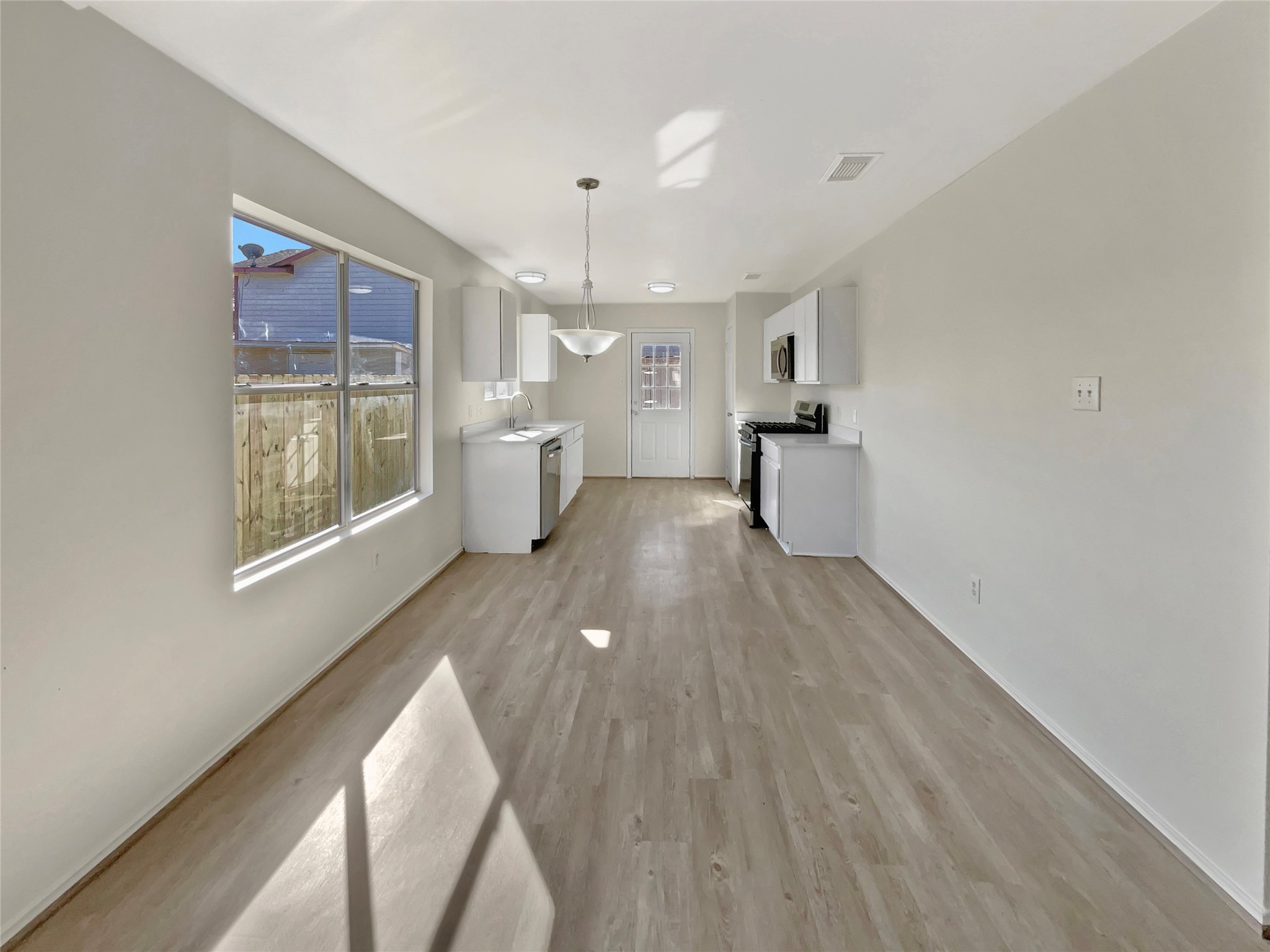 12830 East Greenwick Loop Houston, TX 77085 - Photo 13 of 19