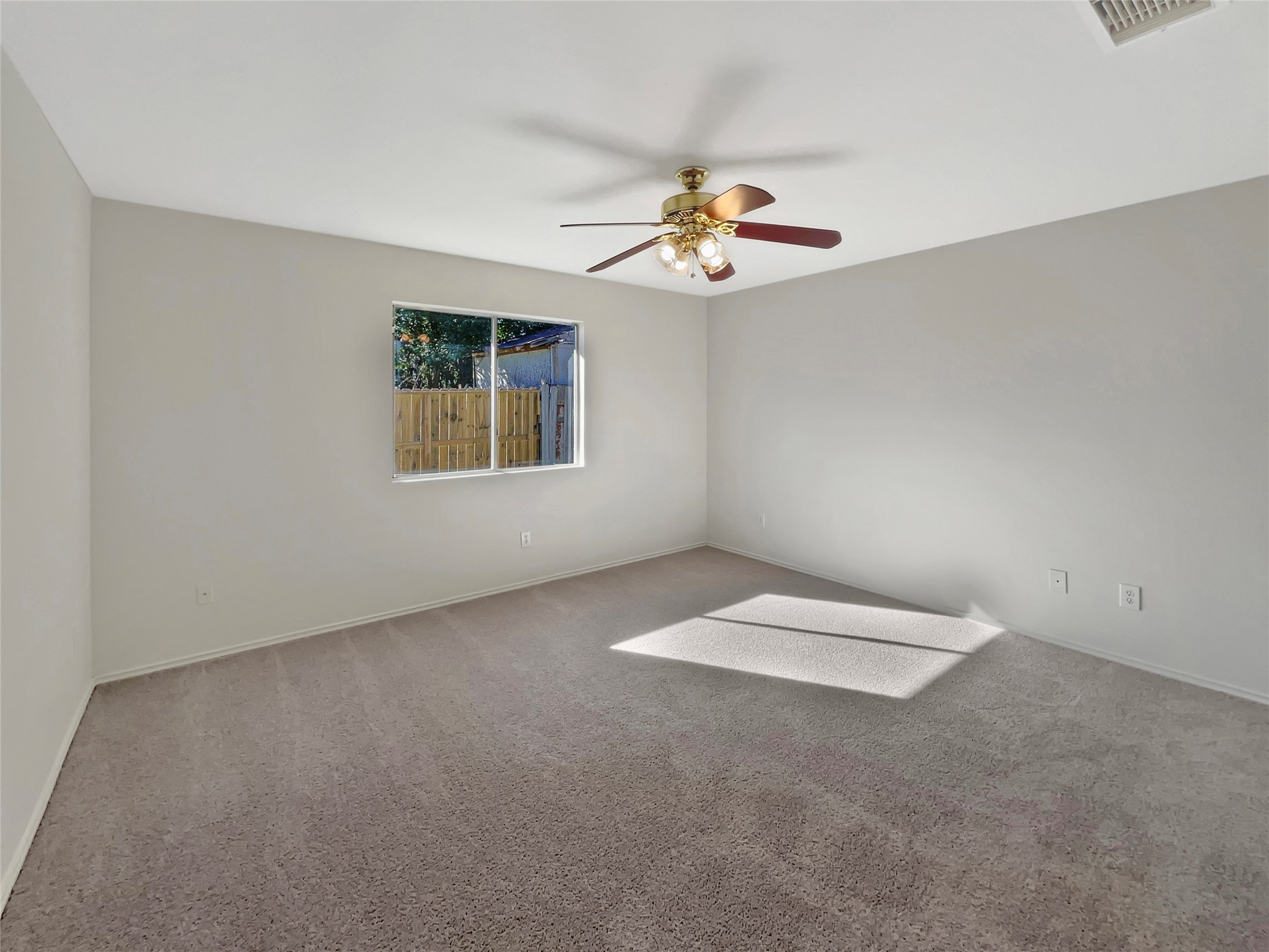 12830 East Greenwick Loop Houston, TX 77085 - Photo 5 of 19