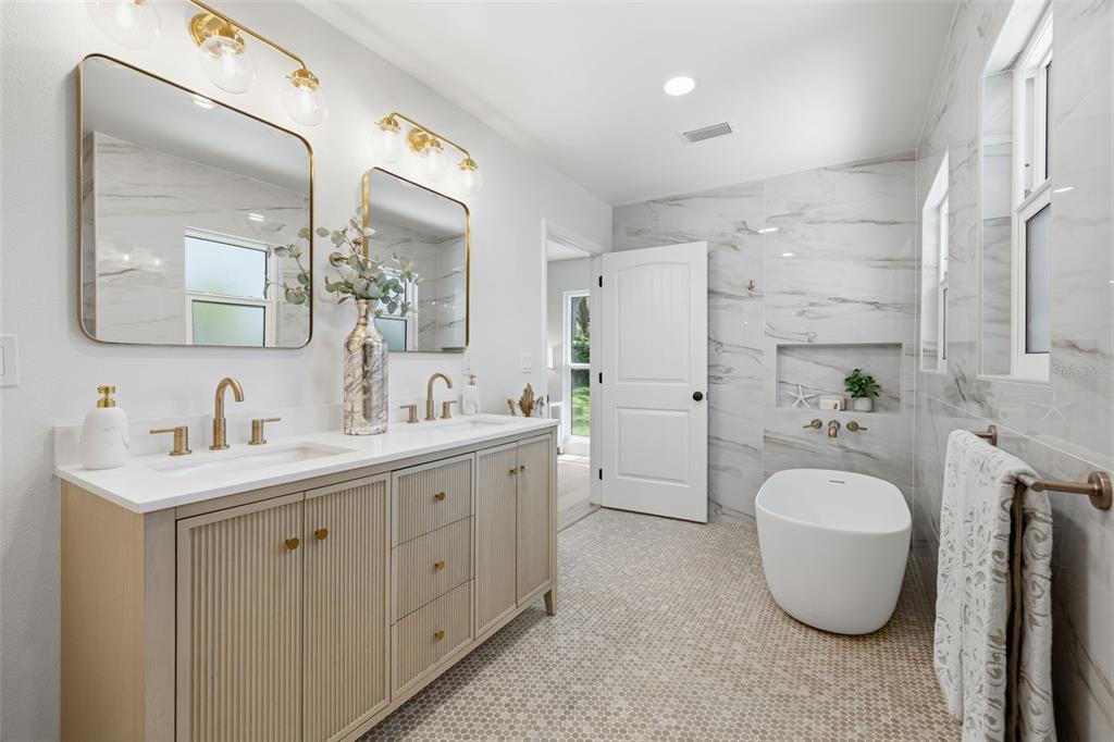 2310 Harrison Drive Dunedin, FL 34698 - Photo 22 of 46