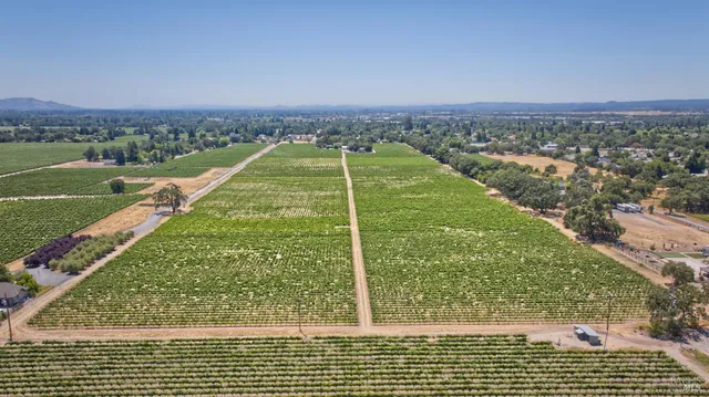 $8,000,000 | 179 Pleasant Avenue, Windsor, CA 95492