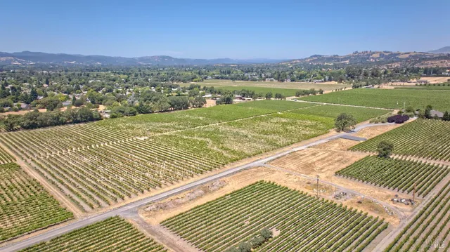 $8,000,000 | 179 Pleasant Avenue, Windsor, CA 95492