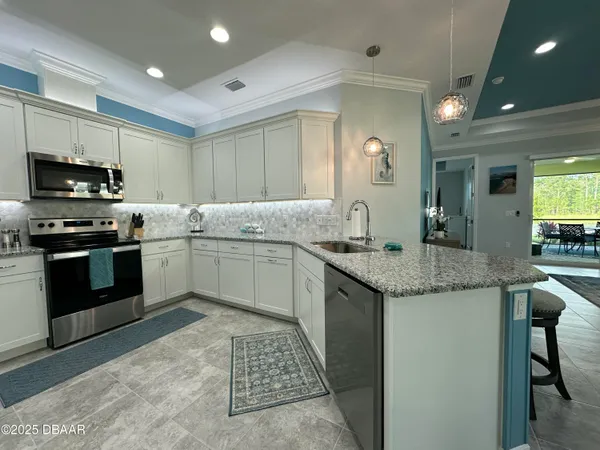 $3,300 | 811 Margaritaville Avenue, Daytona Beach, FL 32124