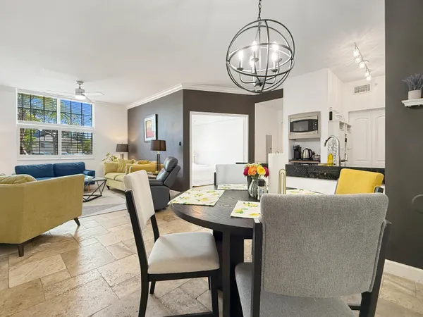 $3,200 | 1900 Van Buren Street, Unit 118B, Hollywood, FL 33020