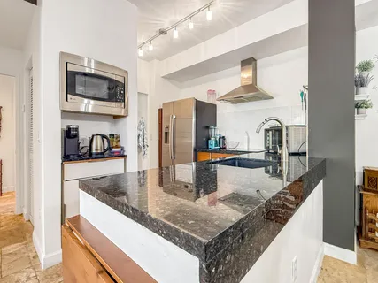 $3,000 | 1900 Van Buren Street, Unit 118B, Hollywood, FL 33020