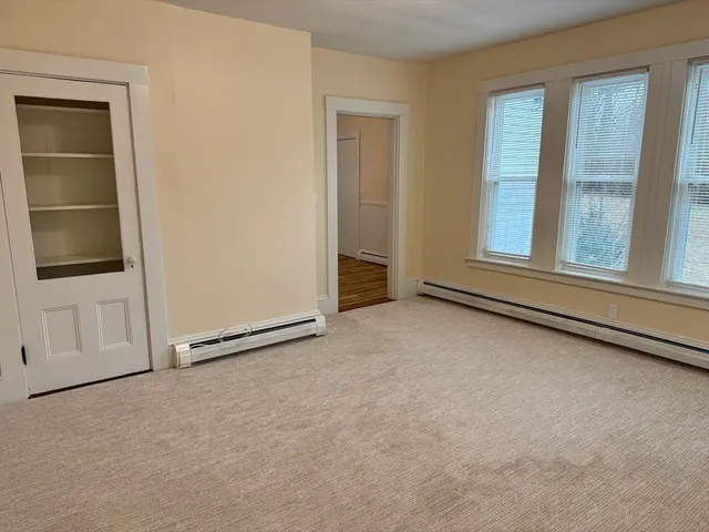 $1,850 | 200 South Street, Unit 1, West Bridgewater, MA 02379