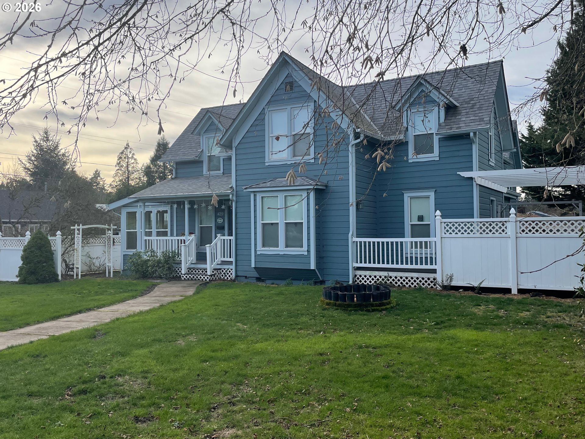 429 South Main Street Newberg, OR 97132 - Photo 2 of 35