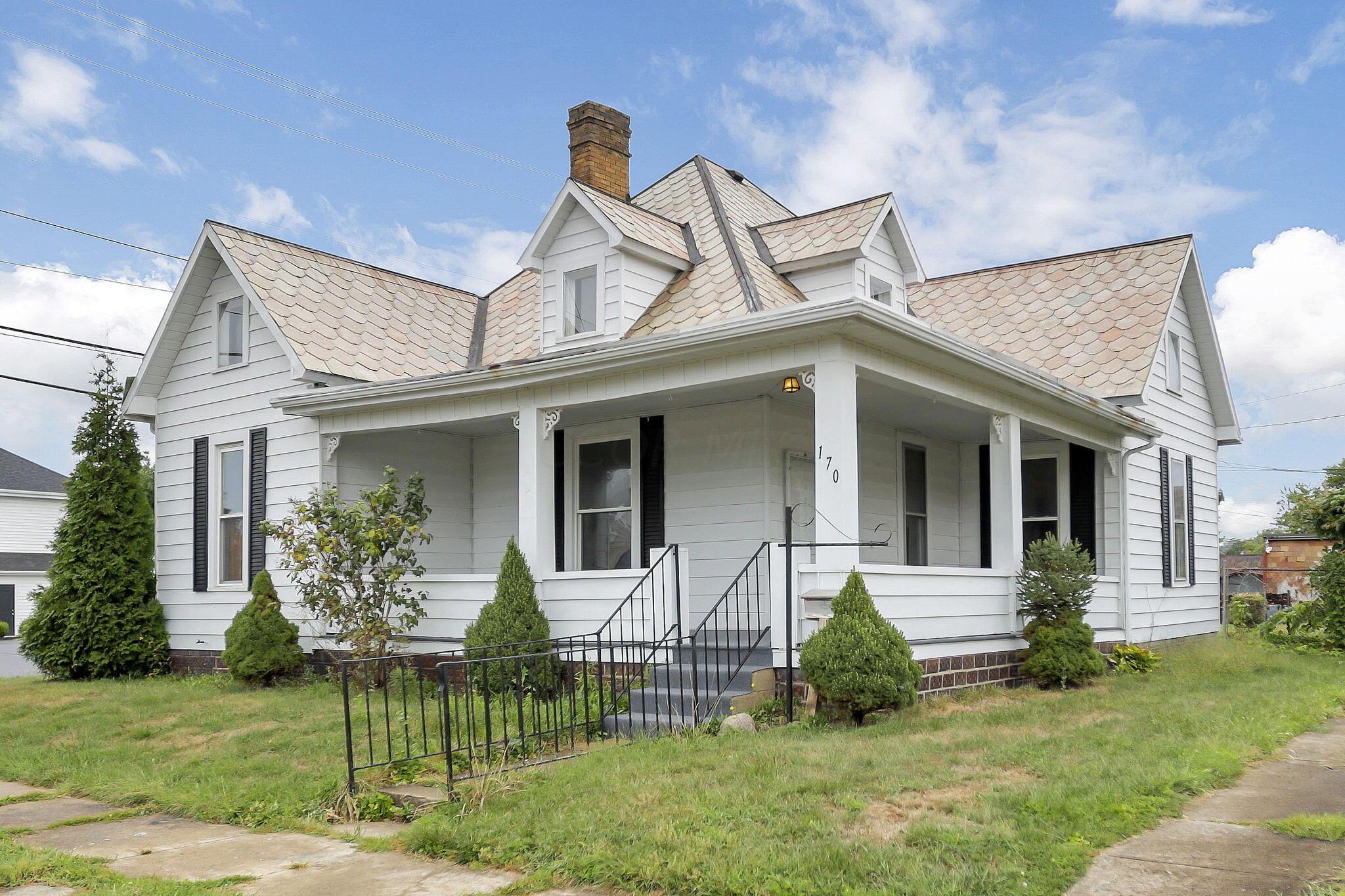 170 South Spring Street Logan, OH 43138 - Photo 6 of 44 6-web-or-mls-BS5A4248 - Copy