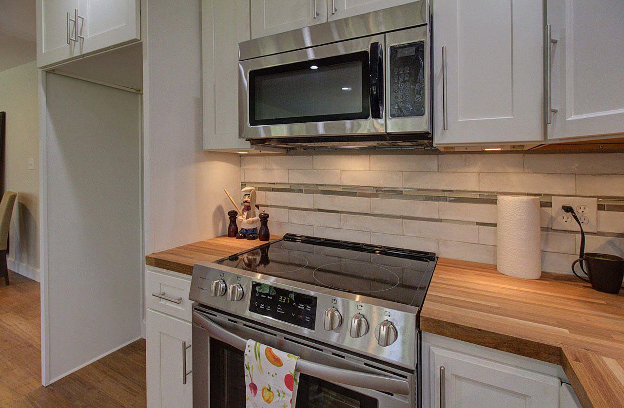 102 Case Lane Oak Ridge, TN 37830 - Photo 22 of 40 New Appliances