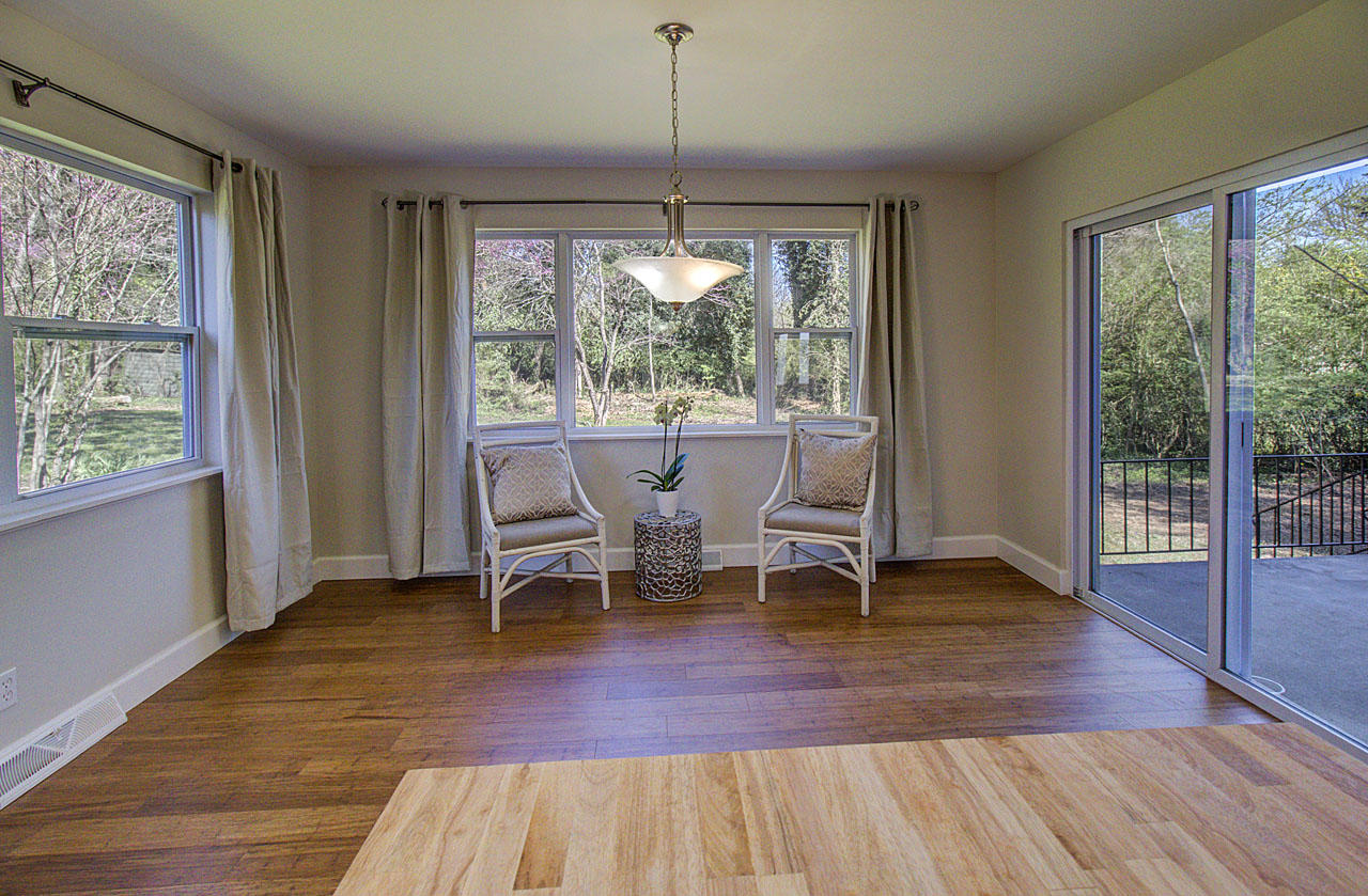 102 Case Lane Oak Ridge, TN 37830 - Photo 26 of 40 Access to Patio