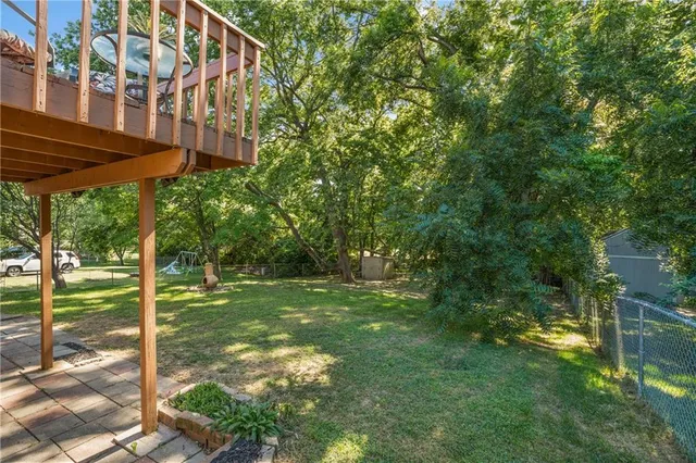 $268,900 | 1124 North Ponca Drive, Independence, MO 64056