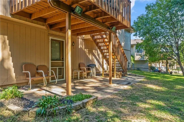 $268,900 | 1124 North Ponca Drive, Independence, MO 64056