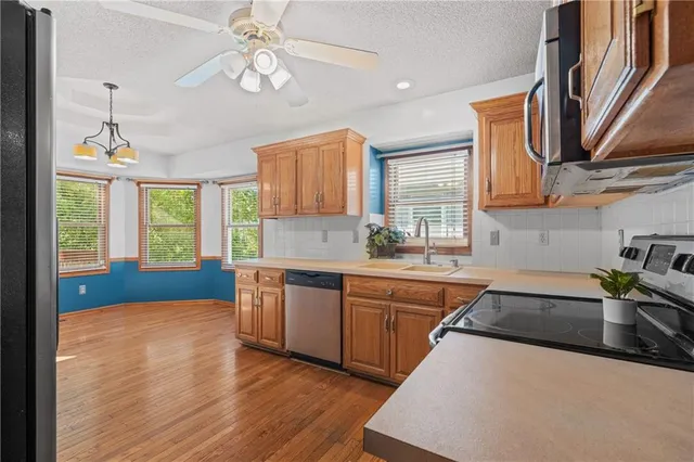 $268,900 | 1124 North Ponca Drive, Independence, MO 64056