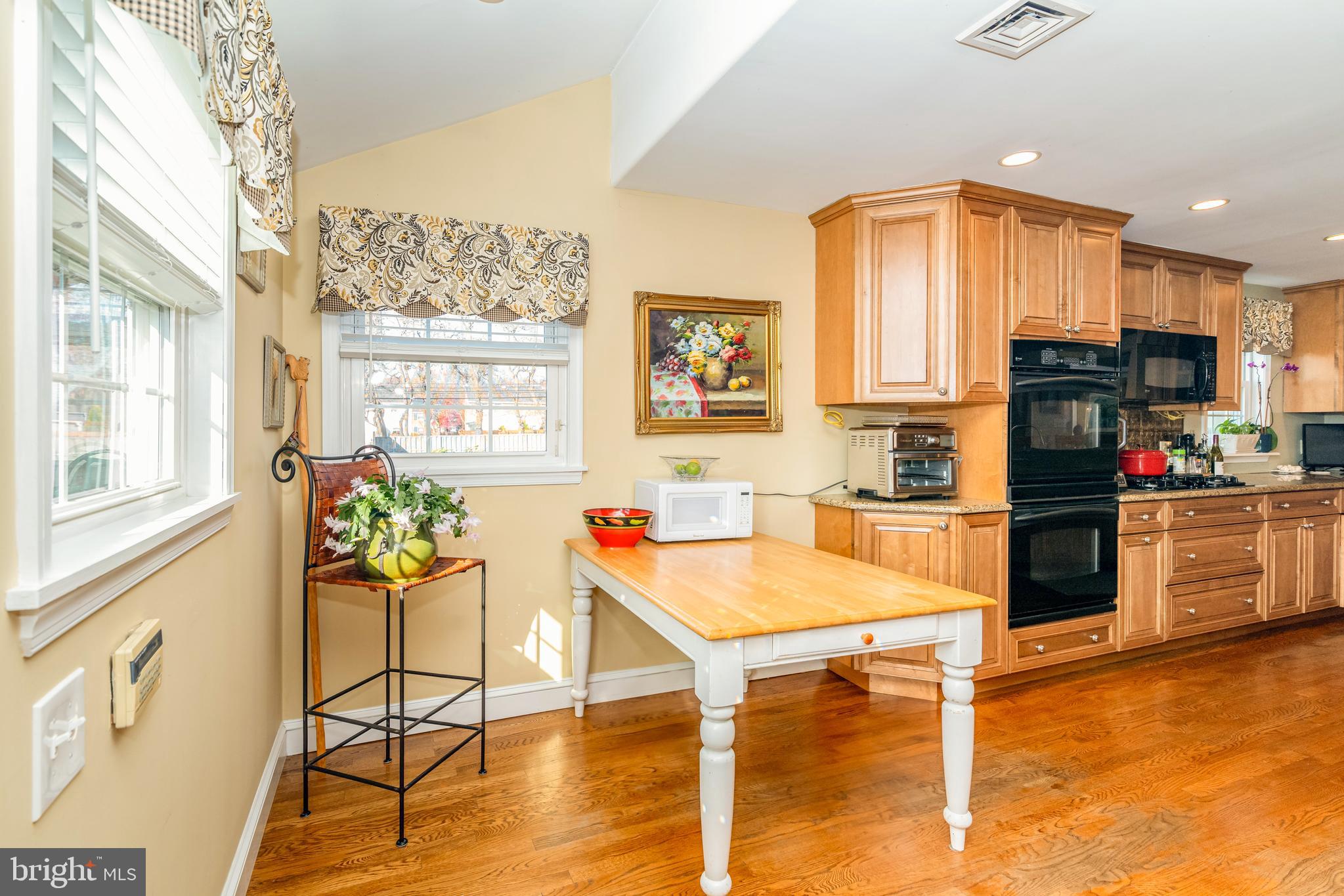 476 Prospect Road Springfield, PA 19064 - Photo 23 of 52 nook/mud room leads to driveway
