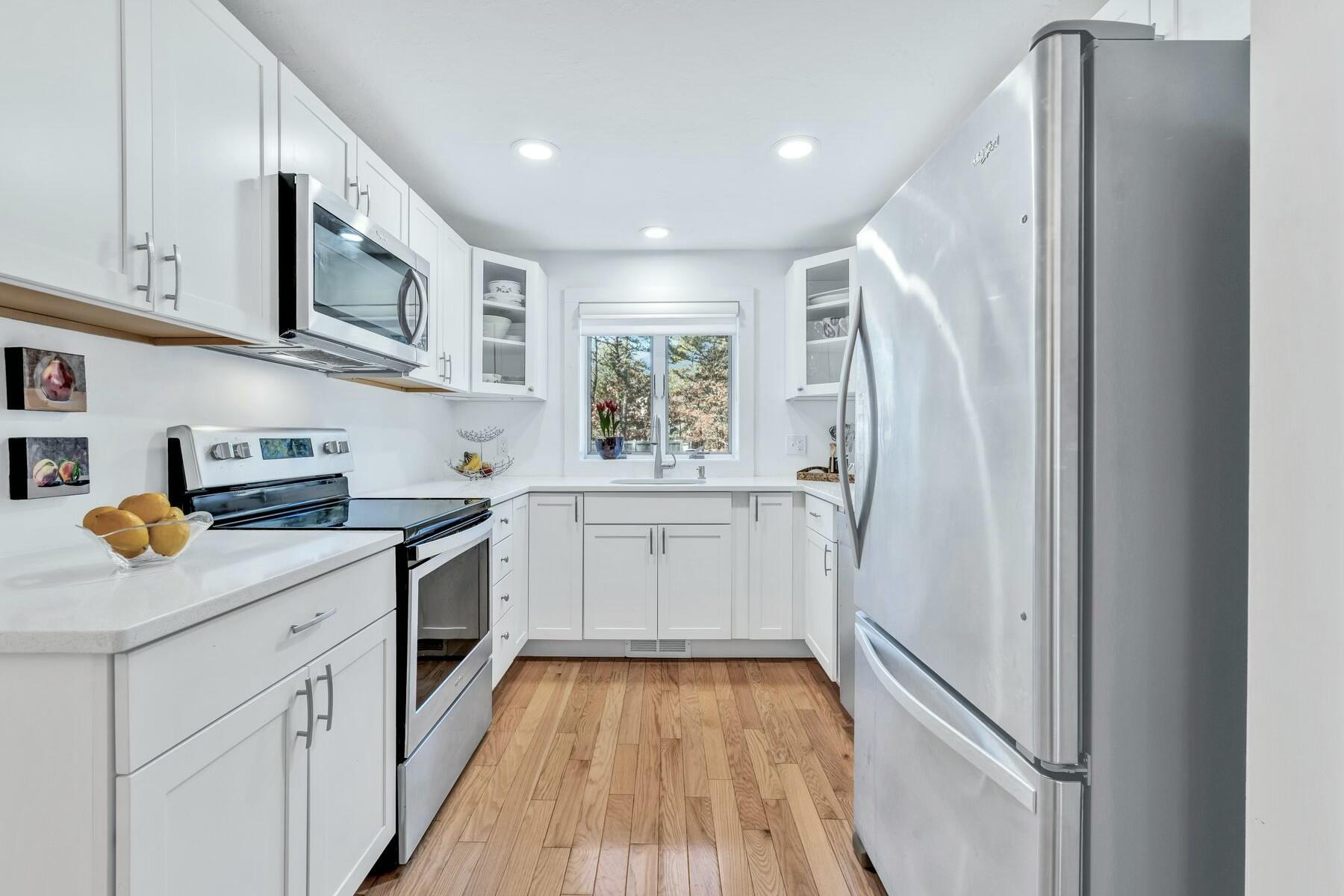 34 Shellback Way, Unit E Mashpee, MA 02649 - Photo 10 of 30 tempImagedIa5j4