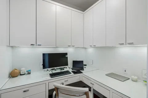 $2,050,000 | 4300 Lomo Alto Drive, Unit 3, Highland Park, TX 75205