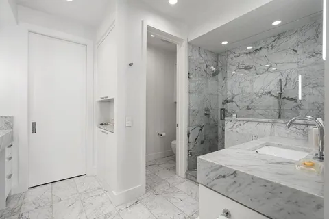 $2,050,000 | 4300 Lomo Alto Drive, Unit 3, Highland Park, TX 75205