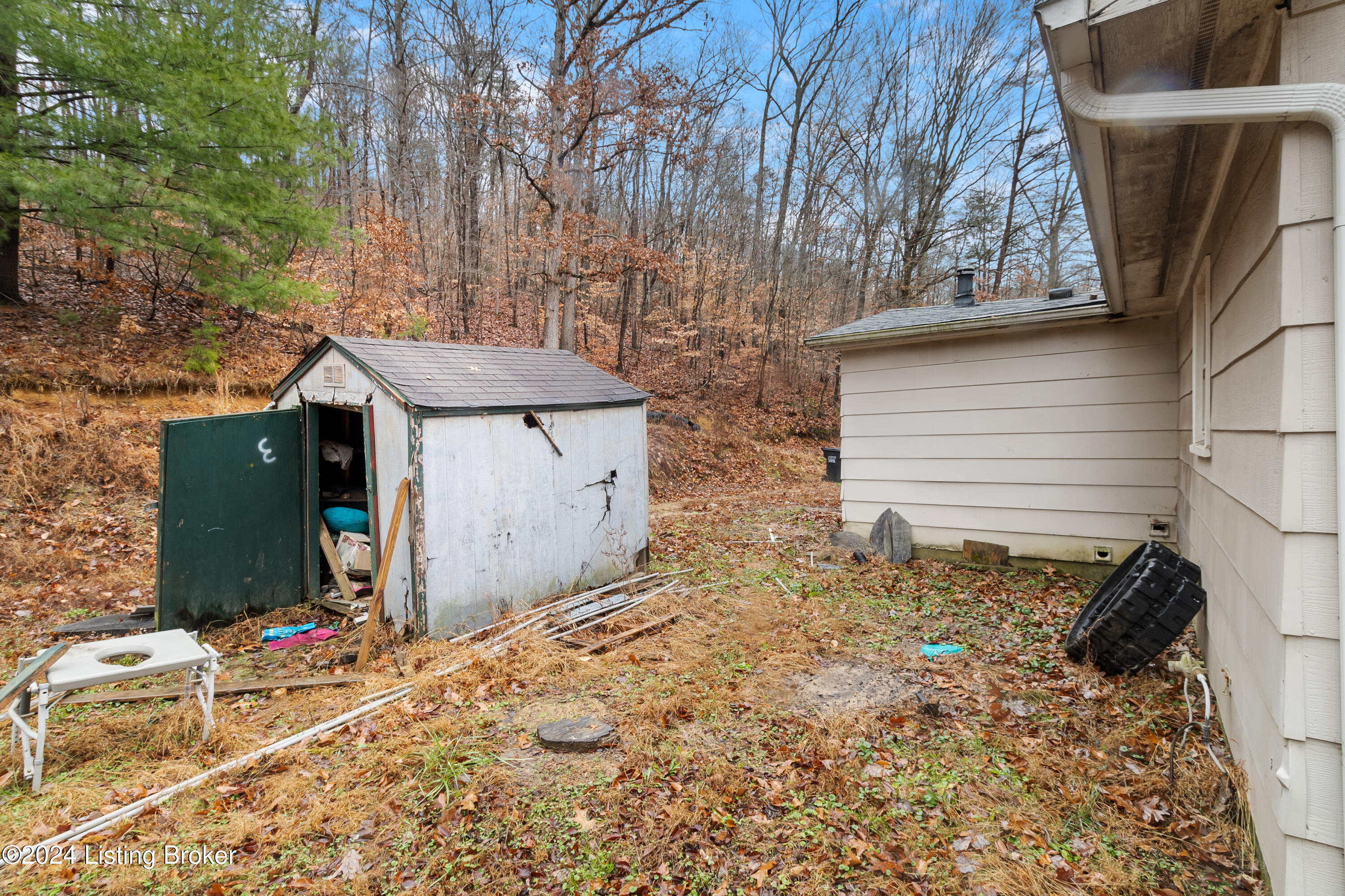 410 Roe Hill Road Brooks, KY 40109 - Photo 7 of 25 410 Roe Hill Rd - 7